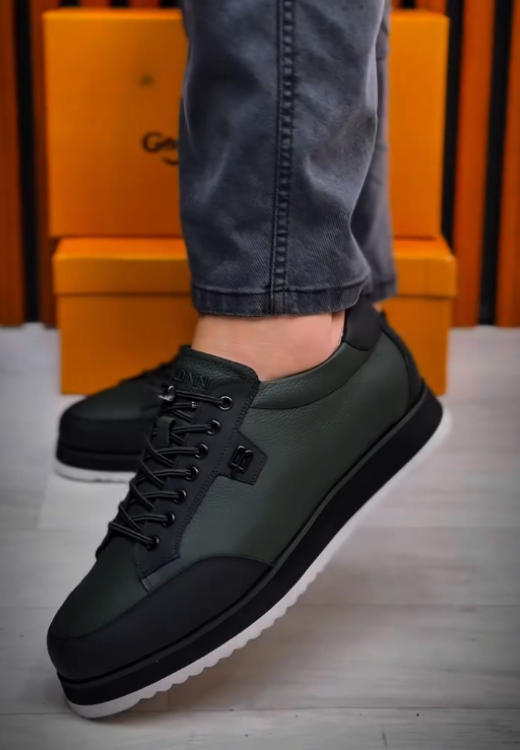 Men's dark green letters exquisite leather casual shoes