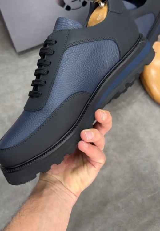 Multicolor stitching casual shoes