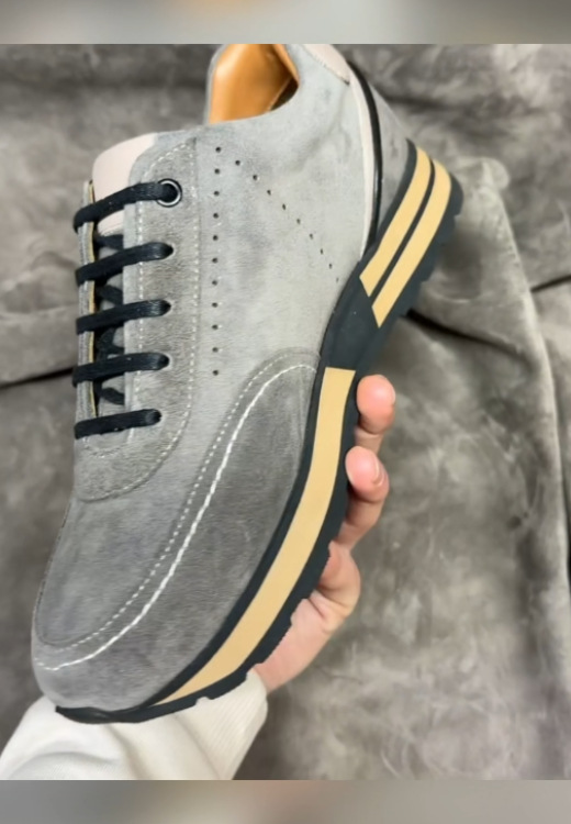 Portable leisure sports shoes