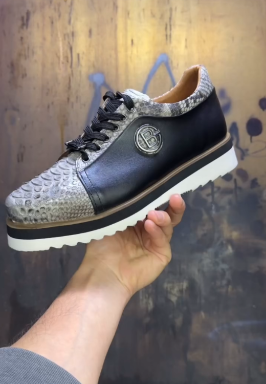 Gray scales splicing black casual shoes