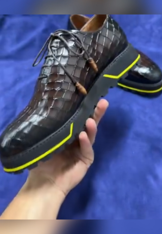 Plaid yellow line casual leather shoes