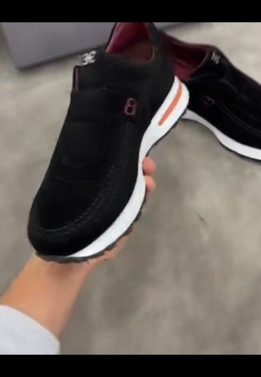 Solid color soft and high quality leisure sports shoes