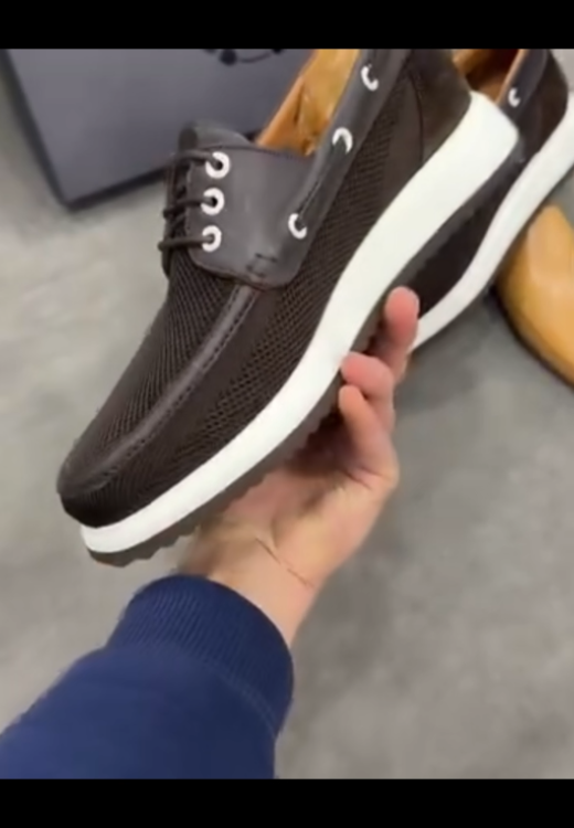 Men's solid color breathable and comfortable casual shoes