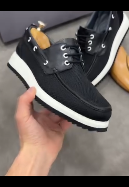 Men's solid color breathable and comfortable casual shoes
