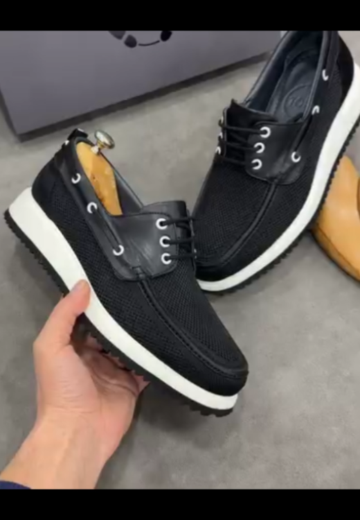 Men's solid color breathable and comfortable casual shoes