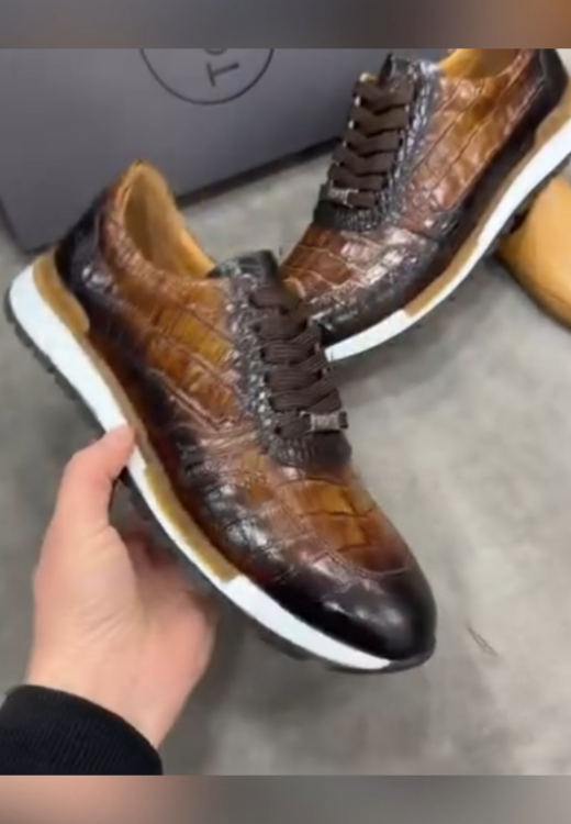 Brown gradient scale casual leather shoes