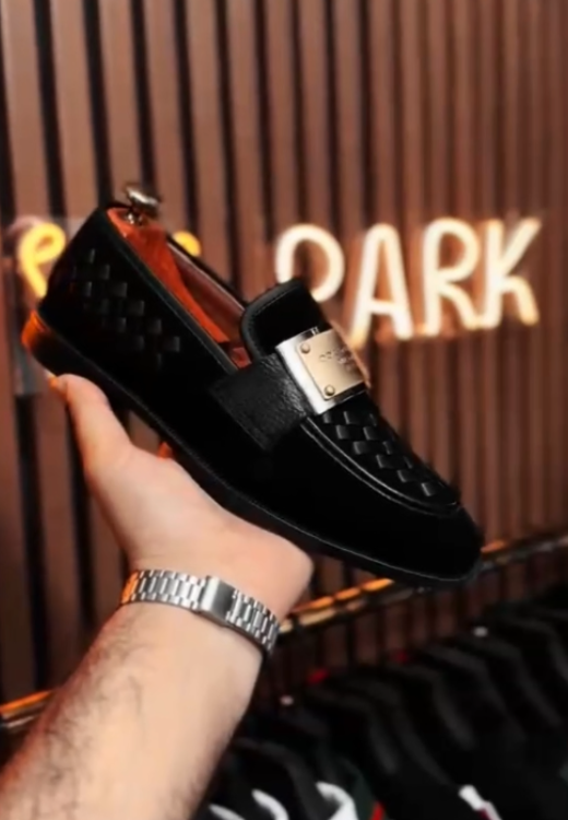 Metal buckle animal grain casual leather shoes
