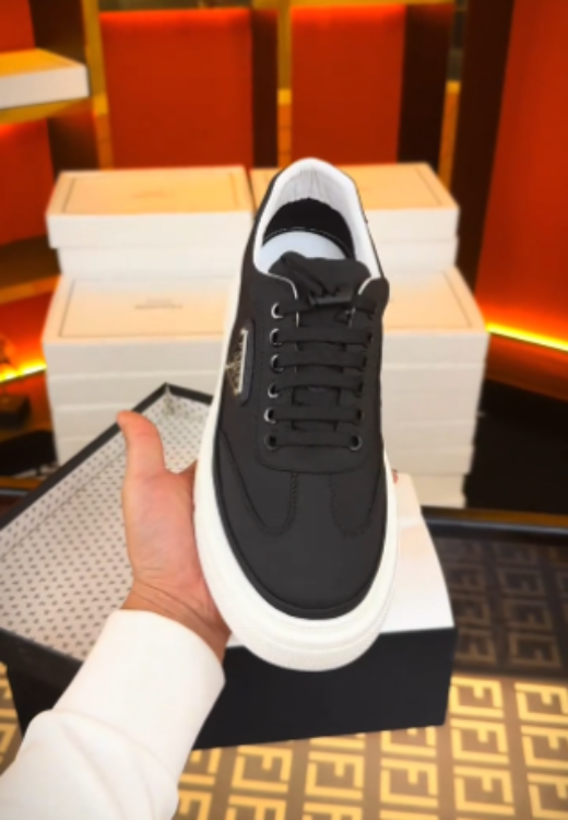 Men's triangle casual breathable shoes