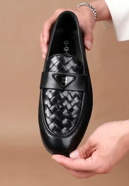Woven casual leather shoes