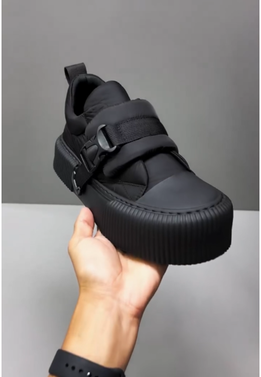 Black wide buckle comfortable and high casual shoes