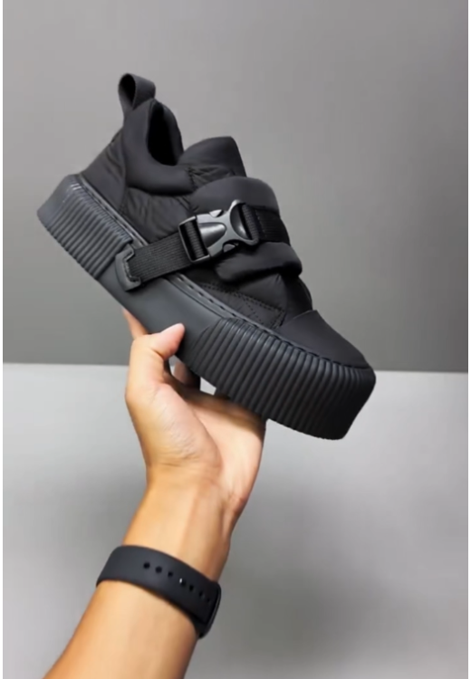Black wide buckle comfortable and high casual shoes