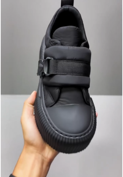 Black wide buckle comfortable and high casual shoes