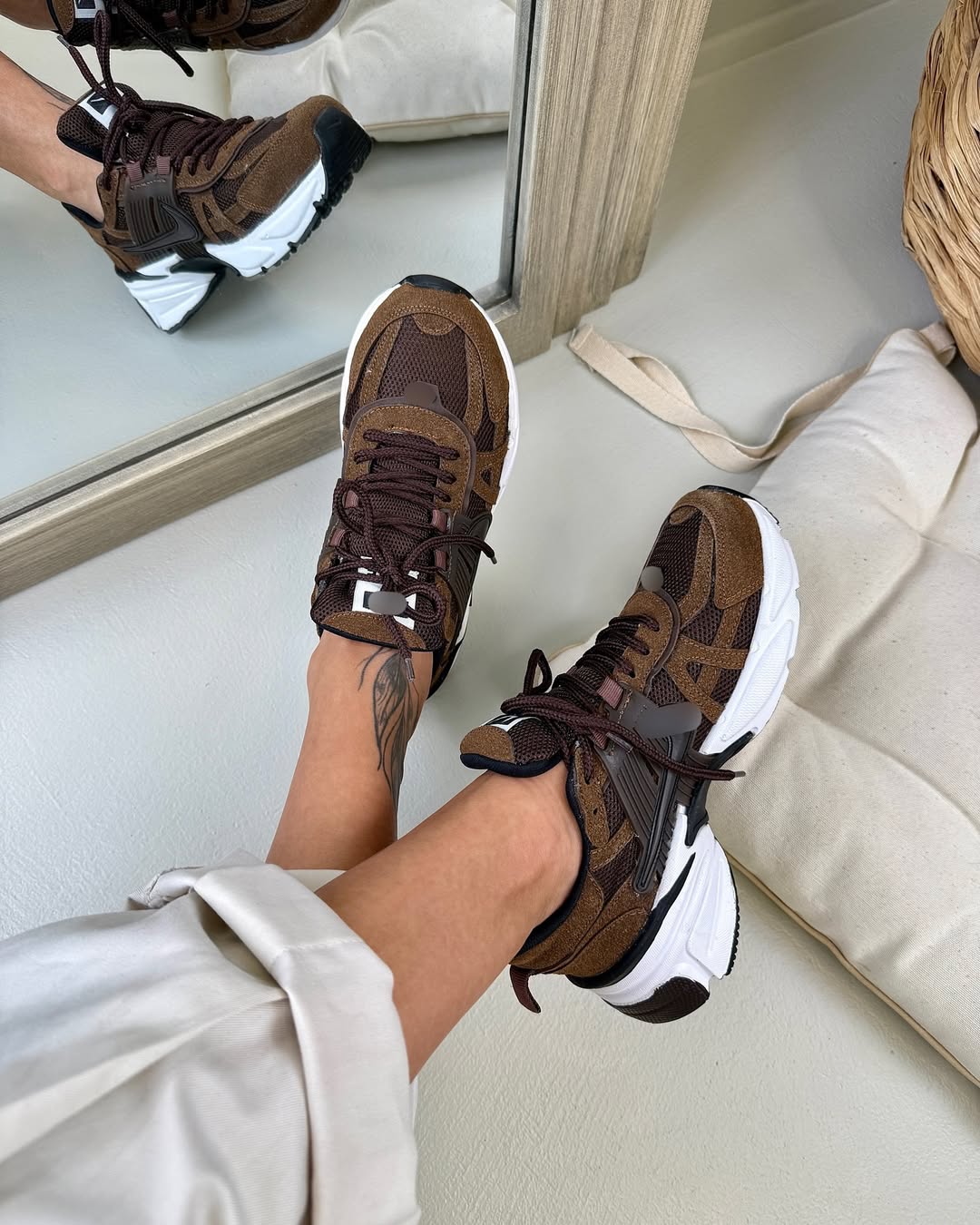 Brown high-quality breathable casual sports shoes