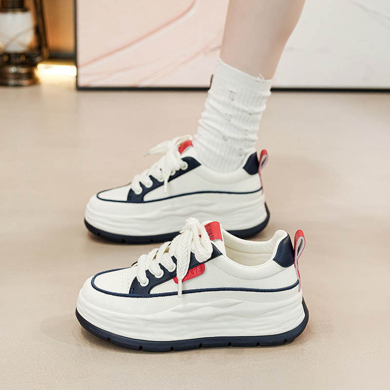 Stylish thick sole casual shoes