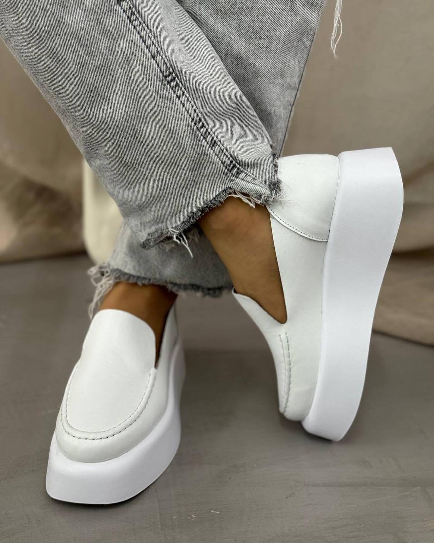 The Pure Leather Casual Shoes
