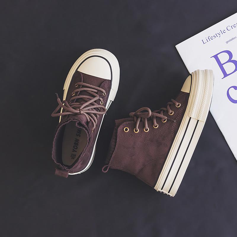 Versatile suede soft sole sneakers