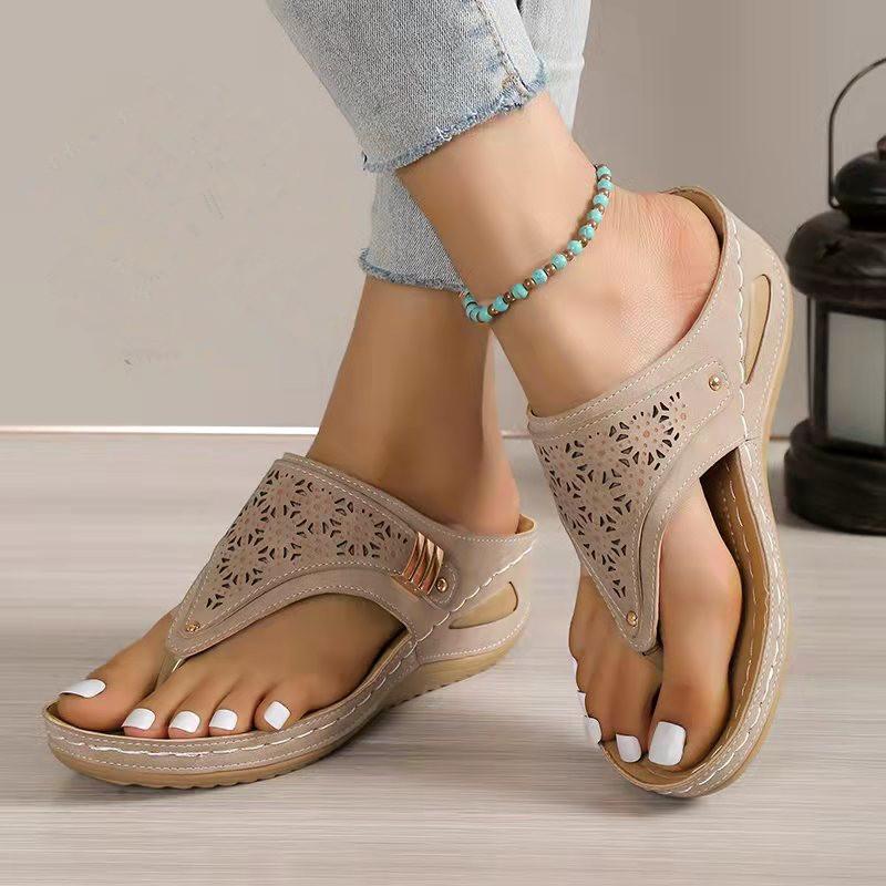 Hollow Out Wedge Flip Flops