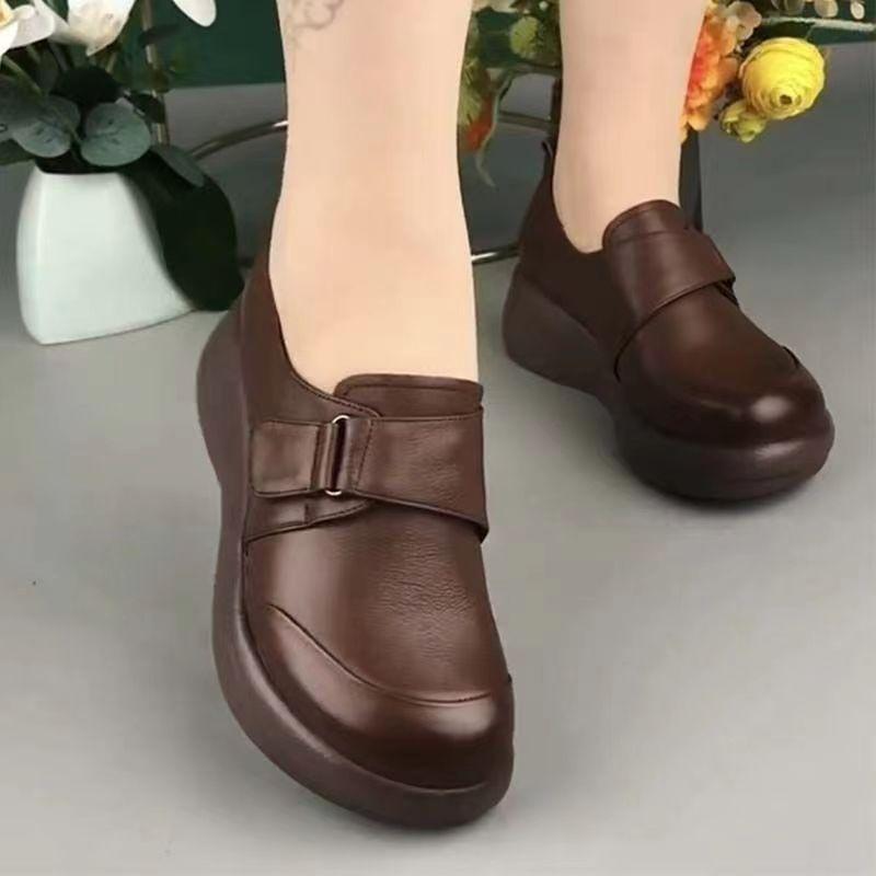Versatile Leather Comfort Shoes