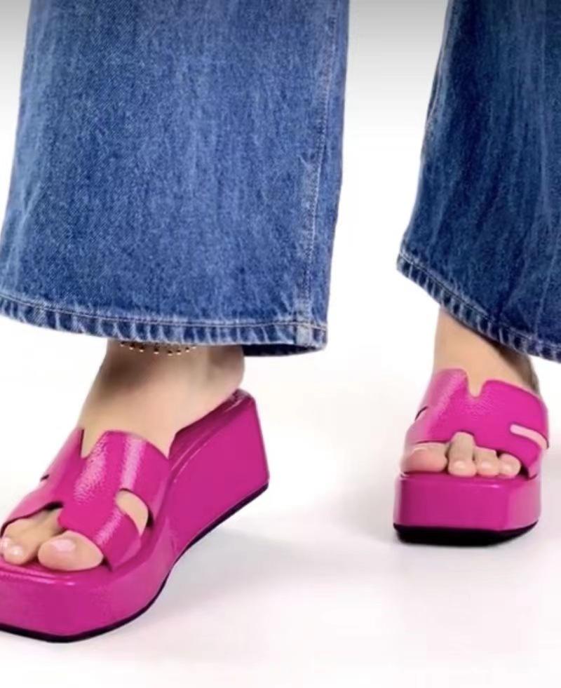 Thick Solid Color Slippers