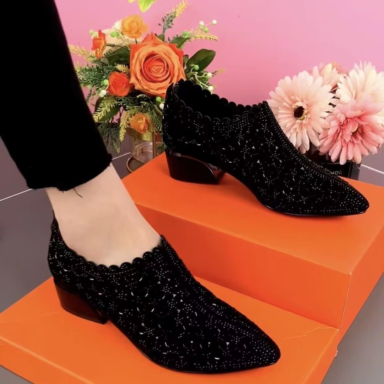 Beautiful and fashionable soft sole casual shoes