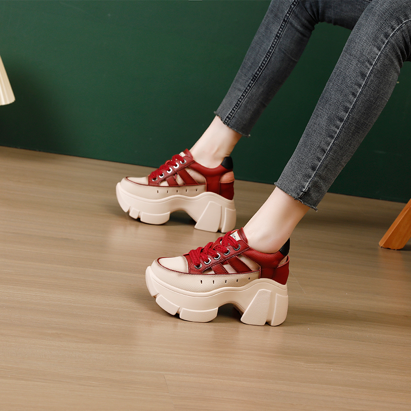 Breathable and versatile corrective sandals