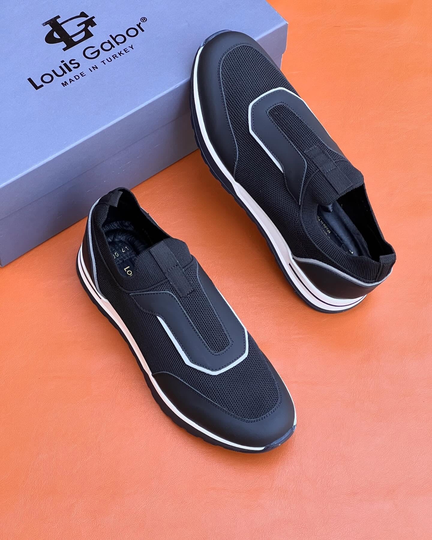 Men's black shoeless casual shoes