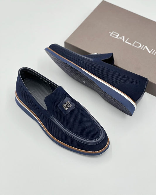 Men's high-quality breathable metal logo casual shoes