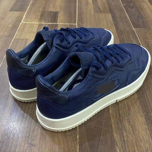 Classic blue leisure shoes
