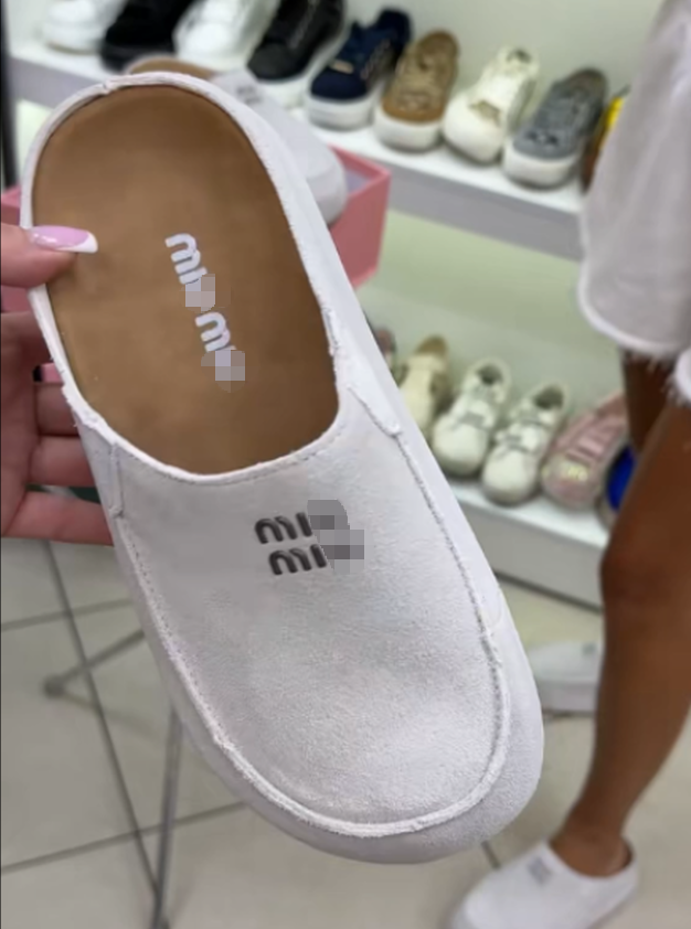 Fashion solid color letters soft casual shoes