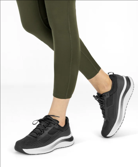 Black and white color matching casual sports shoes