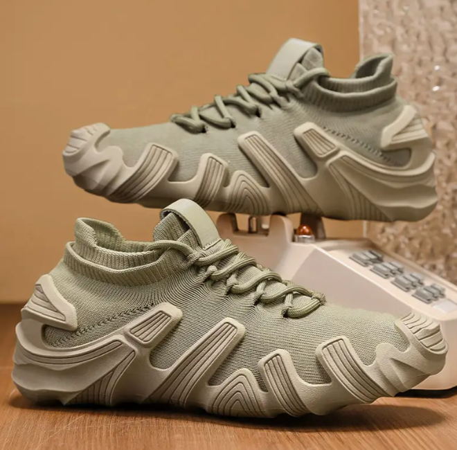 Lightweight Men's Breathable Running Shoes