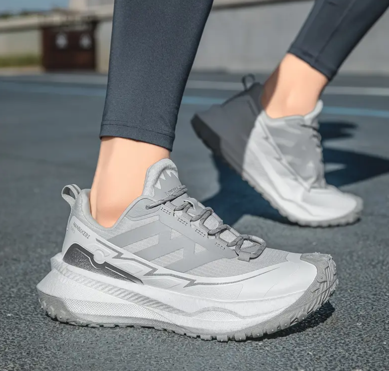 Men's waterproof, antiskid and heightening sports shoes