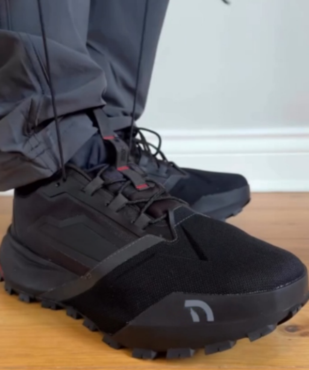 Spliced waterproof hiking shoes