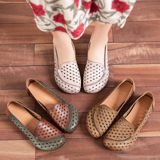 Retro comfortable hollow loafers