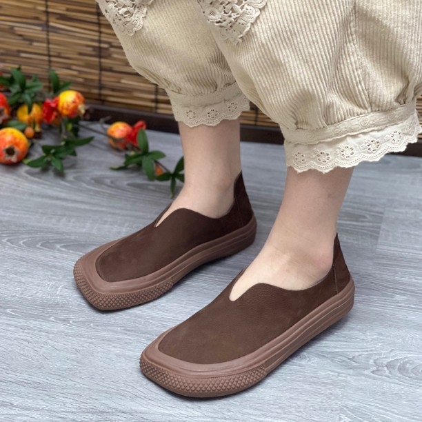 Genuine leather soft sole casual shoes