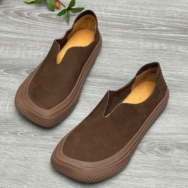 Genuine leather soft sole casual shoes