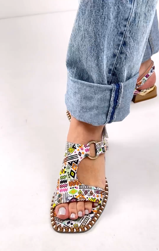 Chic graffiti casual sandals