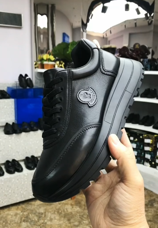 Men's high autumn sports shoes