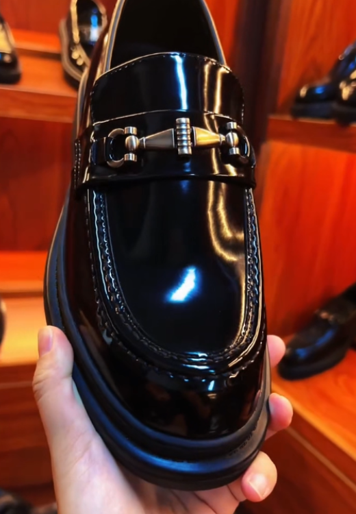Men's smooth high-quality casual leather shoes