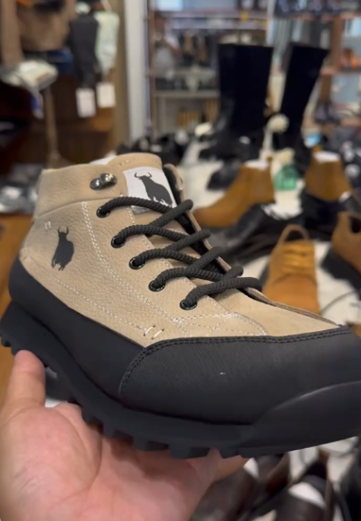 Khaki bull leisure shoes