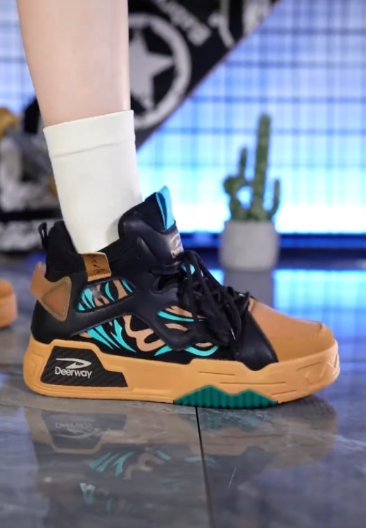 Men's printed high-top sneakers