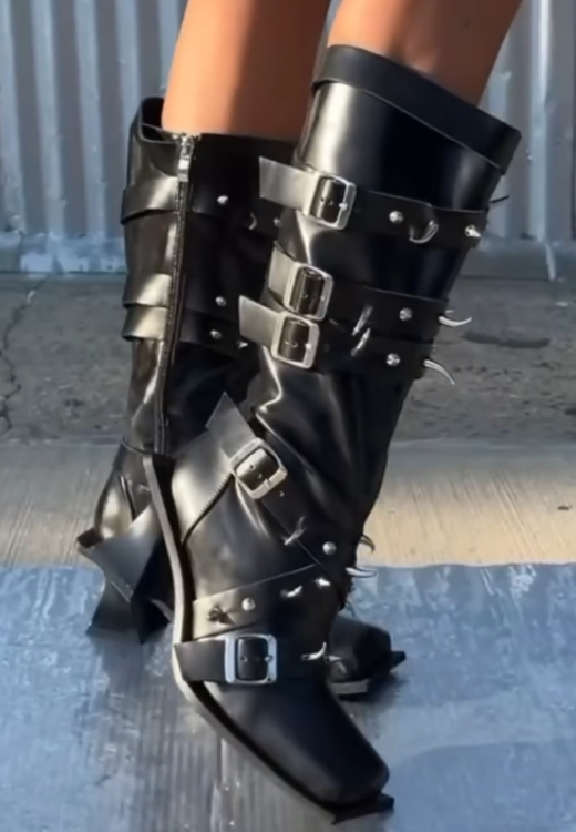 Women's metal buckle fashion leather boots