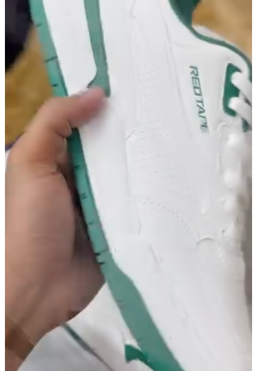 Men's white and green stitching casual sports shoes