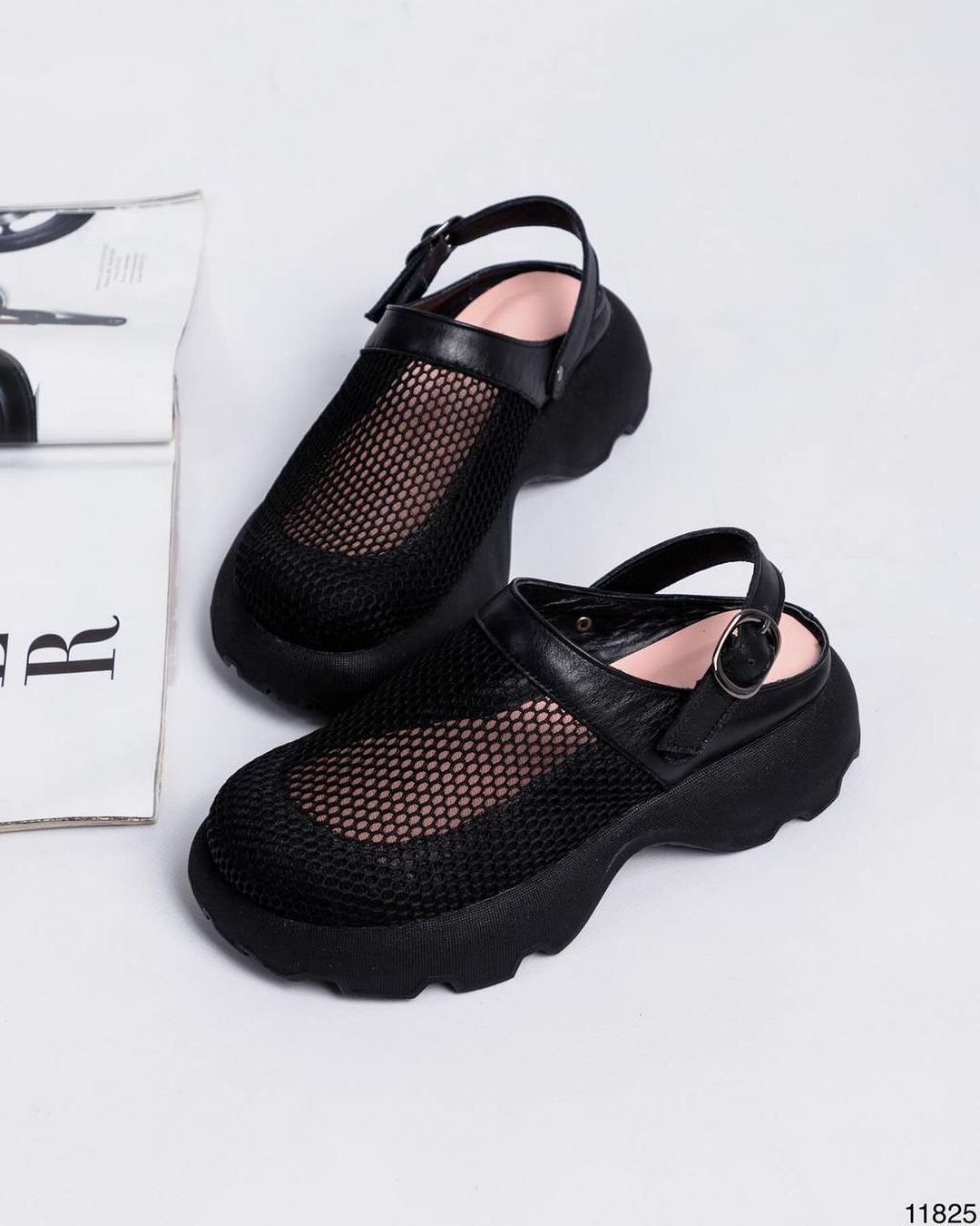 Mesh comfortable casual sandals