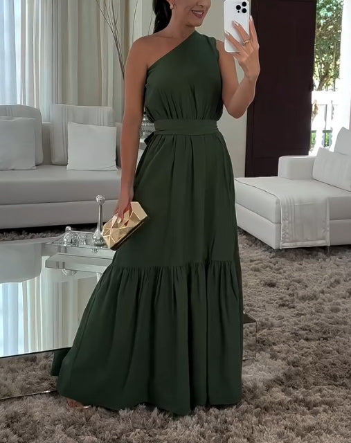 Solid color one-shoulder casual skirt