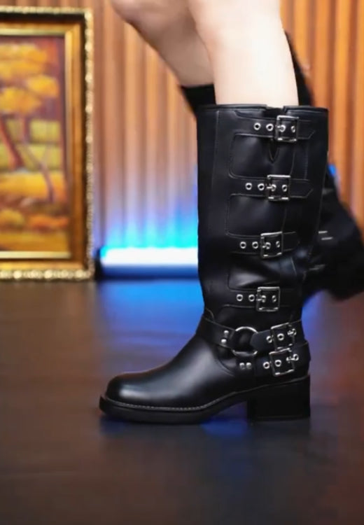Comfortable moto boot for women