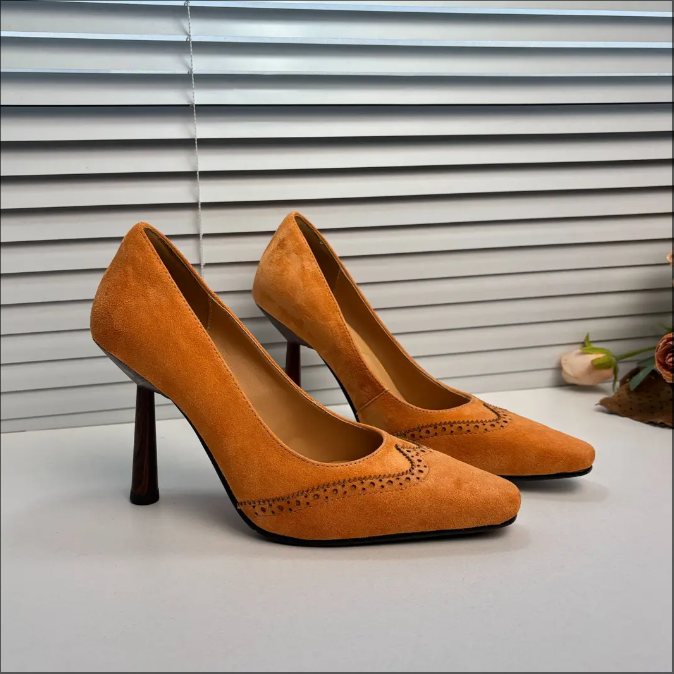 2025 New Spring and Autumn Style French Casual Shoes with Fine Heel and Small Square Head