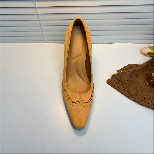 2025 New Spring and Autumn Style French Casual Shoes with Fine Heel and Small Square Head