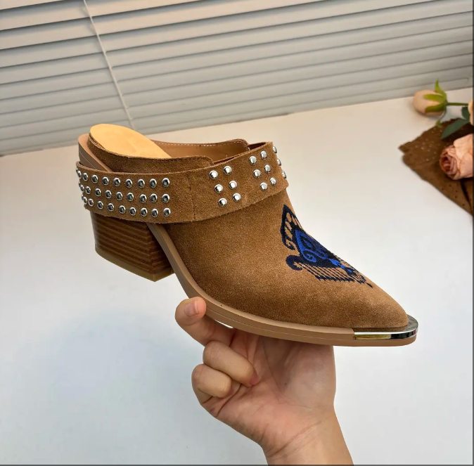 Leather summer wear semi-drag thick heel Baotou rivet embroidery temperament sandals