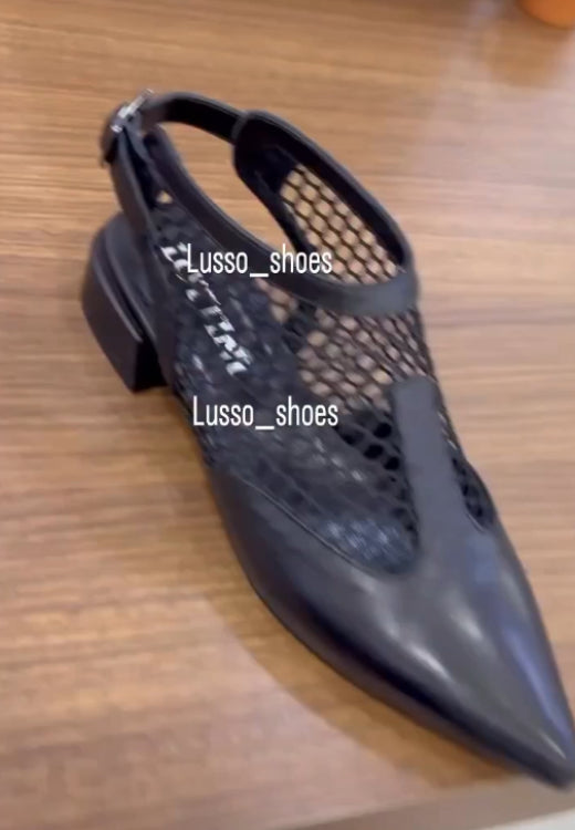 Fashion fishnet pointed casual leather shoes